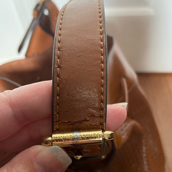 Project Bag Vince Camuto Brown Perforated, Draw-String Bucket Bag and Bag Charm - Picture 9 of 11